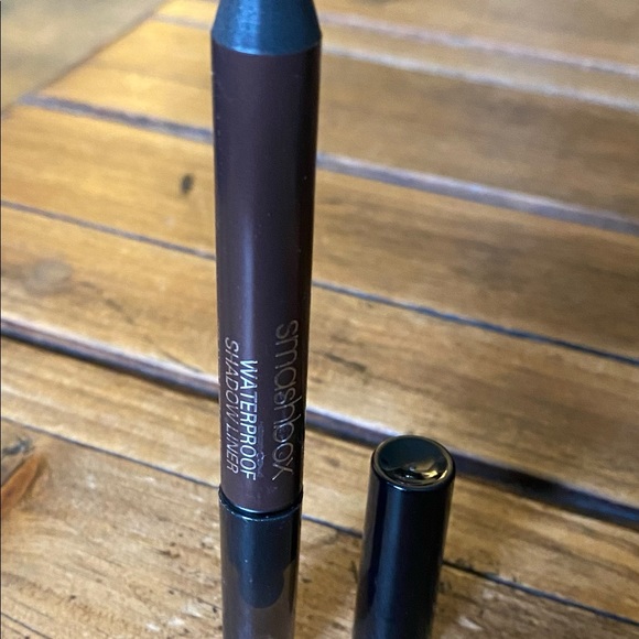🆕Metallic Bronze Waterproof Liner Smashbox - Picture 4 of 6